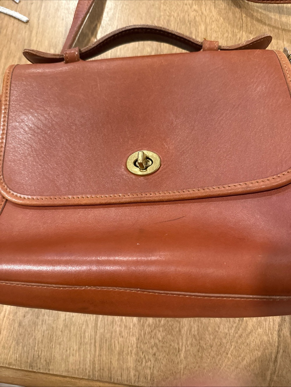 COACH Court Vintage British Tan Leather 9870 Made in the United States - Picture 2 of 11